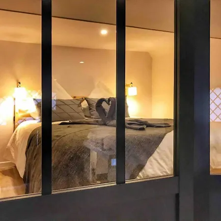 Loft Cosy Original - Ideal Pour Sejour Touristique A Facile -- Acces Hyper-centre En Voiture Facile -parking Garage Prive Sur Demande-- 