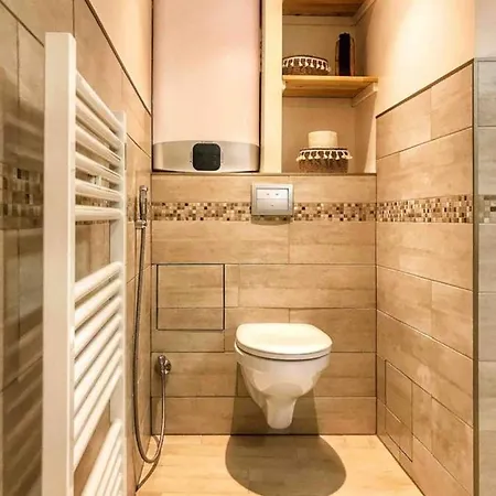 Loft Cosy Original - Ideal Pour Sejour Touristique A Facile -- Acces Hyper-centre En Voiture Facile -parking Garage Prive Sur Demande-- 
