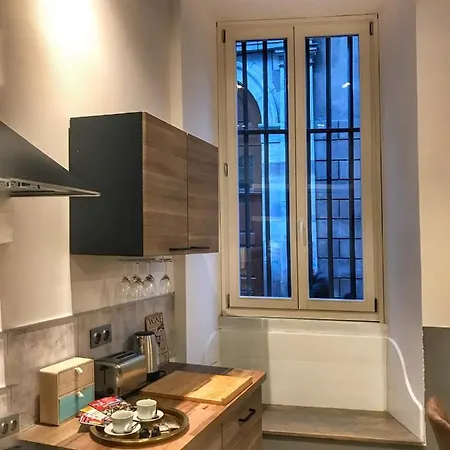 Loft Cosy Original - Ideal Pour Sejour Touristique A Facile -- Acces Hyper-centre En Voiture Facile -parking Garage Prive Sur Demande-- 